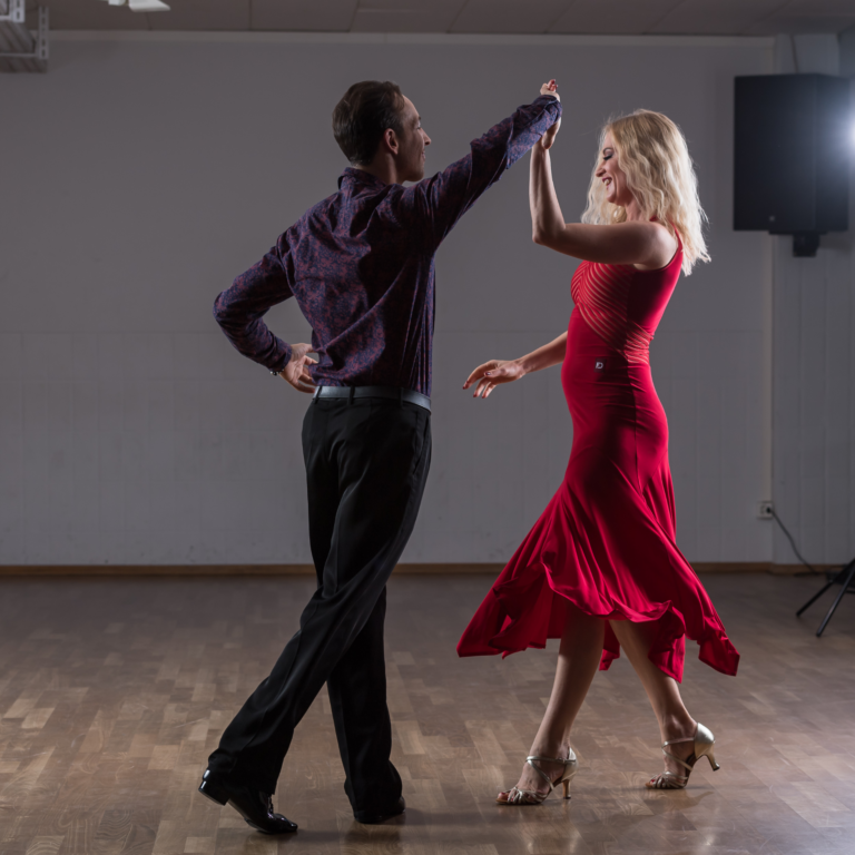 Tanzkurse Zürich Discofox Rueda Kombination